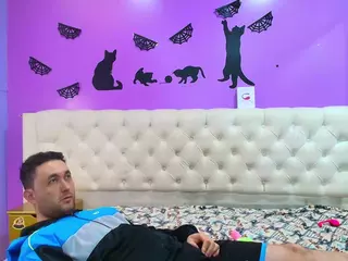 StacyAndJeremmy's Live Sex Cam Show