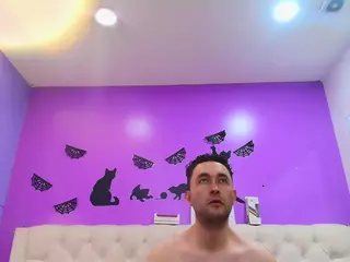 StacyAndJeremmy's Live Sex Cam Show