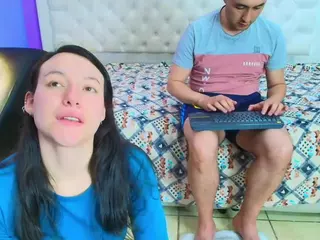 StacyAndJeremmy's Live Sex Cam Show