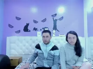 StacyAndJeremmy's Live Sex Cam Show