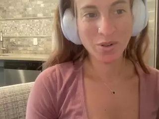 Stassie Summers's Live Sex Cam Show