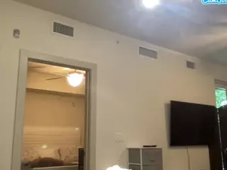 Stassie Summers's Live Sex Cam Show