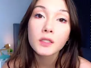 WandaHelme's Live Sex Cam Show