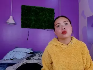 PamelaPricee's Live Sex Cam Show