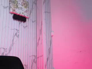 Guxplo's Live Sex Cam Show