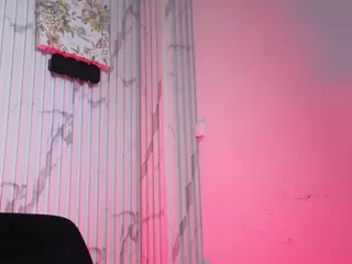 Guxplo's Live Sex Cam Show