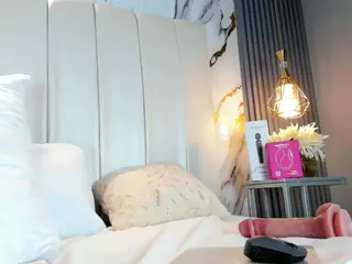 KatlynRous's Live Sex Cam Show