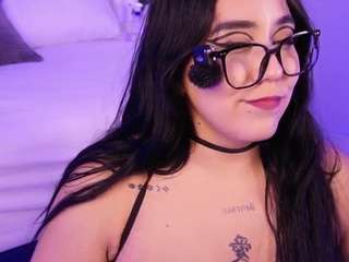 Live cam show with KatlynRous