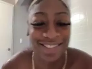 Mochababy412's Live Sex Cam Show
