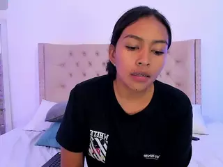 velvetvixens's Live Sex Cam Show