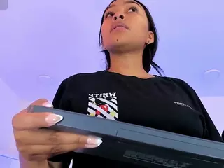 velvetvixens's Live Sex Cam Show
