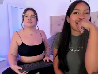 velvetvixens's Live Sex Cam Show