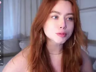 LynneAxtell's Live Sex Cam Show