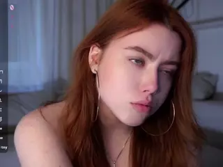 LynneAxtell's Live Sex Cam Show