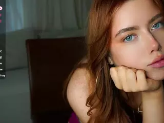LynneAxtell's Live Sex Cam Show