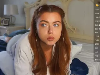 LynneAxtell's Live Sex Cam Show
