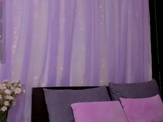 RavenaNoir's Live Sex Cam Show