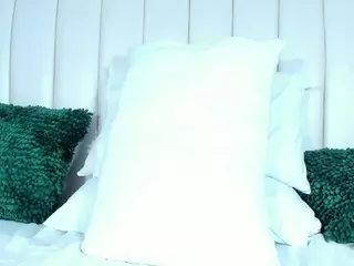 EmilyTolson's Live Sex Cam Show