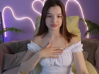LovelyyLilu's Live Sex Cam Show