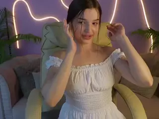 LovelyyLilu's Live Sex Cam Show
