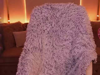 LovelyyLilu's Live Sex Cam Show