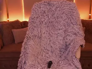 LovelyyLilu's Live Sex Cam Show