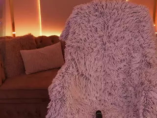 LovelyyLilu's Live Sex Cam Show
