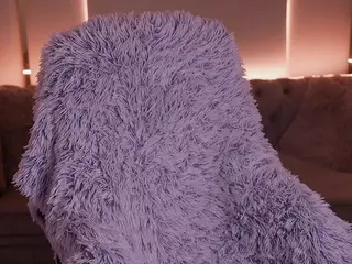 LovelyyLilu's Live Sex Cam Show