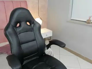 Magic-Selenaa's Live Sex Cam Show