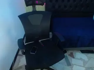 melany-babee's Live Sex Cam Show