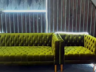 AnnaFoxyy's Live Sex Cam Show