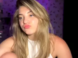 ChelseaDearborn's Live Sex Cam Show