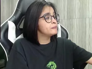 Clementine's Live Sex Cam Show