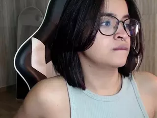 Clementine's Live Sex Cam Show