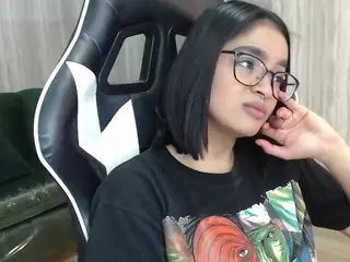 Clementine's Live Sex Cam Show