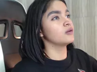 Clementine's Live Sex Cam Show