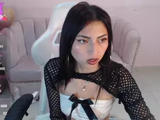 Elody's Live Sex Cam Show