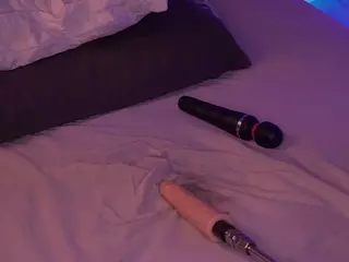 MimiLIttle's Live Sex Cam Show