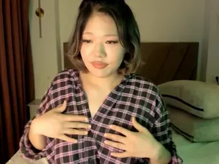 sakurayukii's Live Sex Cam Show