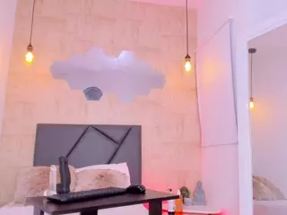 ValentiinaDiaz's Live Sex Cam Show