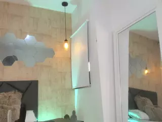 ValentiinaDiaz's Live Sex Cam Show