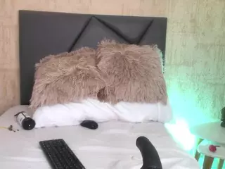 ValentiinaDiaz's Live Sex Cam Show