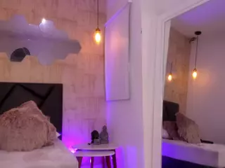 ValentiinaDiaz's Live Sex Cam Show