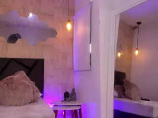 ValentiinaDiaz's Live Sex Cam Show
