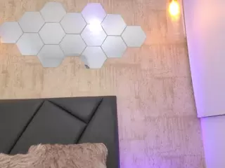 ValentiinaDiaz's Live Sex Cam Show