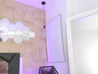 ValentiinaDiaz's Live Sex Cam Show