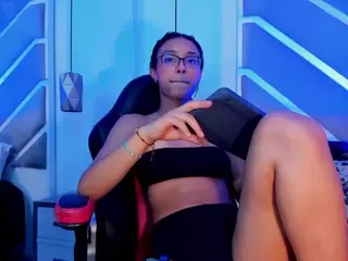 valkiraa's Live Sex Cam Show