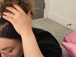Zahra Bliss's Live Sex Cam Show