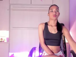 AnaihCollins's Live Sex Cam Show