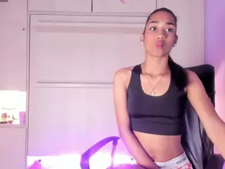 AnaihCollins's Live Sex Cam Show